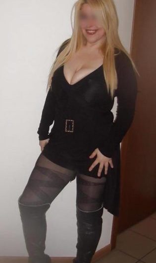 Isabelle La Seyne-sur-Mer, chaude cougar de 45 ans tjs prête pour un bon coup !!!