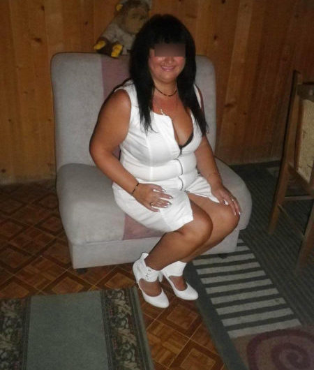 Anne, femme de 40 ans cherche une bonne éclate sexuelle