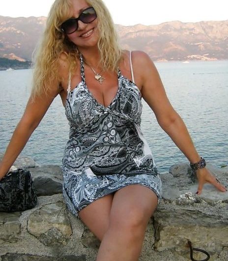 Coquine mature aimant les plans cul avec des jh