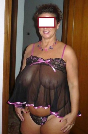 Belle salope de 47 ans aime baiser avec des jeunes