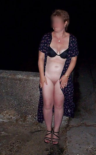 Cougar affamée en Meurthe-et-Moselle pour chauds moments intimes